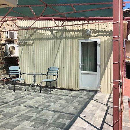 Mini-hotel in Odessa Yard Exterior foto